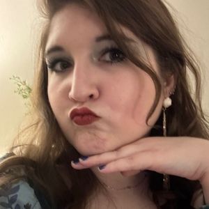 Meet your Posher, Alexandra